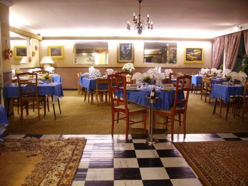 Hotel Restaurant Du Tourisme Latronquière Eksteriør bilde