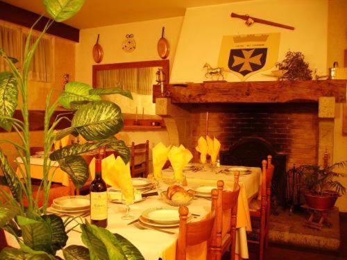 Hotel Restaurant Du Tourisme Latronquière Eksteriør bilde